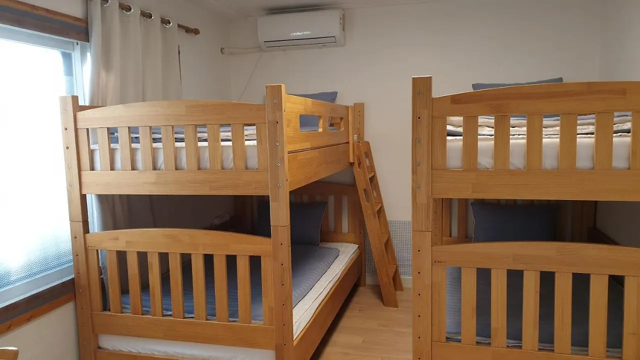 Oh My Guesthouse Сеул